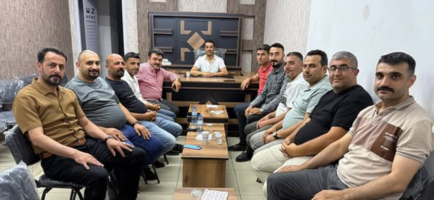 Dernek ofisimizin açılış öncesi son kurulumları ve değerlendirmeleri için yönetim kurulu olarak ilk toplantımızı gerçekleştirdik . Allah hayırlı uğurlu etsin.